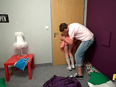 ブロンド, イく瞬間, バック, 開帳, 手コキする, パンティ, 剃毛, ティーン