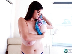 Grosse titten, Braunhaarige, Behaart, Hd, Masturbation, Natürlichen titten, Muschi, Ablutschen