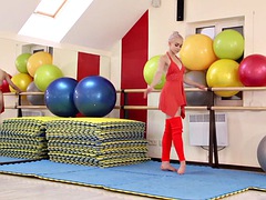 Amateur, Nana, Fétiche, Gym, Public, Russe, Solo, Adolescente