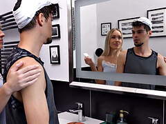 浴室, ブロンド, フェラチオ, 乳首, オマンコ, ガリガリ, オッパイの