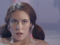 In den arsch, Grosser schwanz, Blasen, Besamung, Hardcore, Hd, Natürlichen titten, Tätowierung