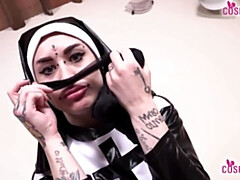 Füsse, Fetisch, Hd, Italienisch, Nonne, Strumpfhose, Pov, Tätowierung
