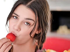 Enthousiasteling, Grote lul, Pijpbeurt, Likken, Kut duiken, Mager, Tiener, Tieten likken