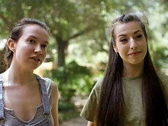 Grosse titten, Küssen, Küche, Lesbisch, Lecken, Lingerie, Muschi, Entkleiden