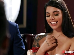 Cul, Salle de bains, Noire, Doigter, Seins naturels, Piscine, Chatte, Fessée