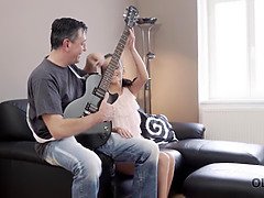 Arsch, Braunhaarige, Geile alte tussi, Schwanz, Hd, Absätze, Milf, Mutti