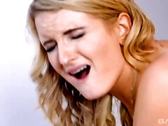 In den arsch, Kehlenfick, Doppelpenetration, Handjob, Hd, Lingerie, Strümpfe, Flotter dreier