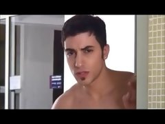 手コキする, シャワー