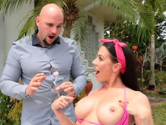 Минет, Брюнетки, Собачьи, Ласковые ручки, Милф, На природе, Бритые, Стриптизерша