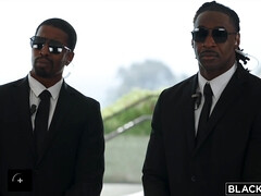 Ejército, Culo, Tetas grandes, Loco, Estilo perrito, Pajear, Orgía, Tatuaje