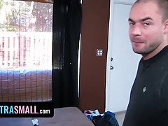 18, フェラチオ, 手コキする, オマンコ, 叫ぶ, ティーン, オッパイの, 濡れ