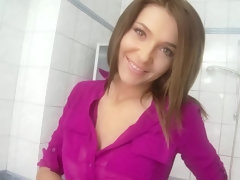 Жопа, Ванна, Колледж, Белье, Натуральные сиськи, Бритые, Юбки, Соло