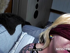 Leie, Blondine, Blasen, Betrug, Pummelig, Sperma im mund, Milf, Ehefrau