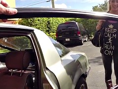 Pawnshop amateur cocksucking for quick money