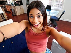 Grosse bite, Sucer une bite, Brunette brune, En levrette, Seins naturels, Petite femme, Adolescente, Nénés