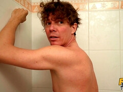 Amateur, Culo, Dormitorio, Checa, Garganta profunda, Estilo perrito, Lamidas, Masturbación