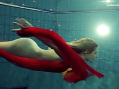 18, ブロンド, プール, ロシア人, 一人, ティーン, オッパイの, 水中