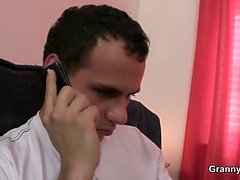 Mamie, Mature, Seins naturels, Réalité