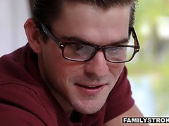 Grosse bite, Frère, En levrette, Hd, Monstre, Petite femme, Tabou, Adolescente