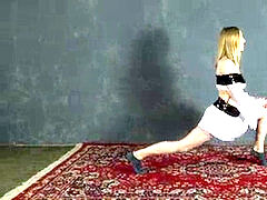 18 jahre, Flexibel, Sporthalle, Russisch, Rasiert, Jungendliche (18+)