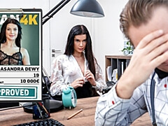 18 летние, Брюнетки, Секс без цензуры, Натуральные сиськи, В офисе, Жесткий секс, Бритые, Молоденькие