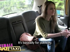 Britannique, Voiture, Femelle, Hd, Embrassement, Lesbienne, De plein air, Chatte