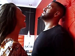 茶髪の, ラティーナ