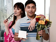 Schlafzimmer, Grosser arsch, Grosser schwanz, Grosse titten, Blasen, Braunhaarige, Hundestellung, Milf
