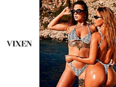 Grote kont, Grote lul, Grote mammen, Hondjeshouding, 1 man 2 vrouwen, Natuurlijke tieten, Mager, Tieten likken