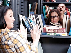 The first-class lady boss Kendra Lust shows her level of experience