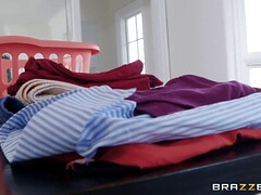 Américain, Salle de bains, Gros cul, Gros seins, Plantureuse, Attrapée, Fils, Nénés