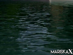 Бикини, Собачьи, Сидя на лице, Каблуки, На природе, Лизание жопы, Втроем, Сиськи