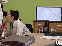 Watch La Futura Rockstar get her tight pussy stretched by an agent for cash