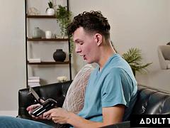 Blasen, Geschnappt, Behaart, Hardcore, Lecken, Milf, Stiefmutter, Unter dem rock