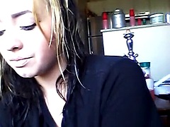 Rubia, Fumando, Solo