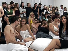 Blasen, Braunhaarige, Gruppe, Selbstgemacht, Natürlichen titten, Orgie, Pov, Jungendliche (18+)