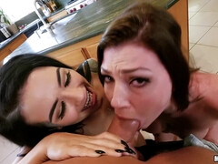 Culo, Culo grande, Mamada, Lesbiana, Pov, Coño, Adolescente, Trio