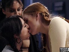 18 ans, Cul, Bisexuelle, Hard, Petite femme, Élève, Étudiant, Professeur