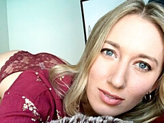 Leie, In den arsch, Grosse titten, Blondine, Masturbation, Milf, Solo, Entkleiden