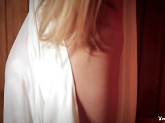 Blond, Pijpbeurt, Vrouw, Hd, Softcore pornografie, Alleen, Tatoeage, Tieten likken