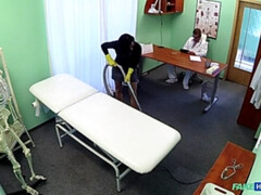 Arzt, Fingern, Handjob, Lecken, Krankenschwester, Büro, Uniform, Spanner