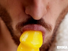 Парочка, Дилдо, Фетиш, Геи, Хд, На публике, Соло, Сосущие