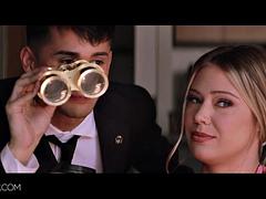 Blond, Pijpbeurt, Bedriegen, Sperma shot, Sperma in gezicht, Handbeurt, Likken, Ondergoed