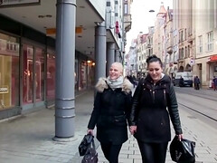 Enthousiasteling, Blond, Bruinharig, Sperma shot, Duits, Hd, Orgasme, Trio