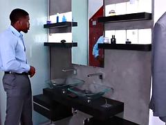 Grosse bite, Noire, Sucer une bite, Brunette brune, Noir ébène, Branlette thaïlandaise, Interracial, Nénés