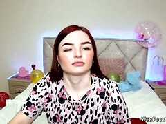 Redhead webcam girl NicolPot performing solo for fans