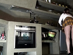 18 jaar, Grote kont, Grote mammen, Universiteit, Vrouw, Slipje, Alleen, Onder de rok