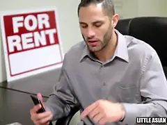 Asian real estate agent caught hardcore dildo in audition