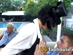 18 jahre, Arsch, Weibliche domination, Hardcore, Herrin, Im freien, Strümpfe, Flotter dreier