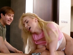 18 ans, Gros seins, Blonde, Sucer une bite, Plantureuse, Tromperie, Tchèque, Léchez